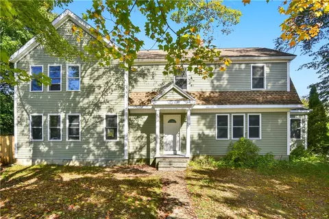 632 Whipple Ave, Oakland, RI 02858