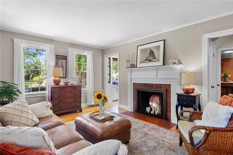 Living - 19 Harborview Ave, Bristol, RI 02809 photo 1 of 3