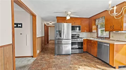 Entry Way - 54 Pheasant Ave, Warwick, RI 02886 photo 1 of 6
