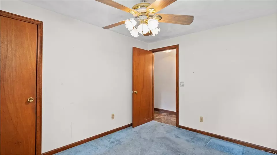 Bedroom - 54 Pheasant Ave, Warwick, RI 02886 photo 2 of 5