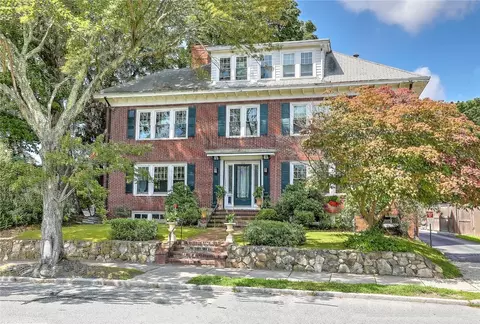 294 Butler Ave, Providence, RI 02906