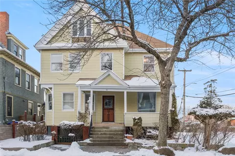61 Whitmarsh St, Providence, RI 02907