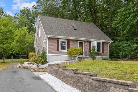 105 Miles Ave, Woonsocket, RI 02895