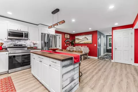 508 Jillson Ave, Woonsocket, RI 02895 photo 8