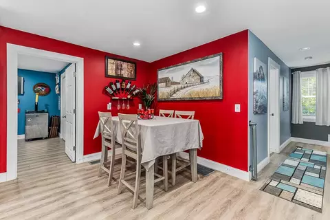 508 Jillson Ave, Woonsocket, RI 02895 photo 11