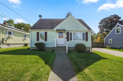 87 Vincent Ave, East Providence, RI 02914