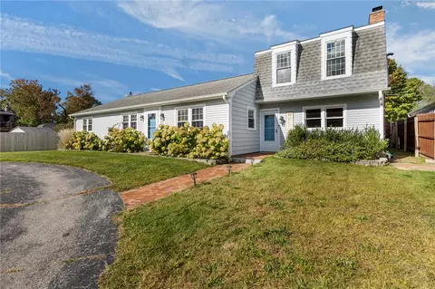 48 Breezy Lake Dr, Coventry, RI 02816