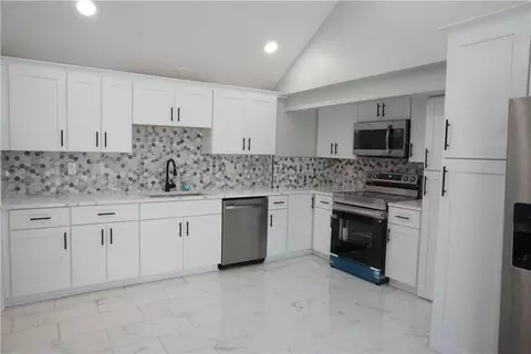 Kitchen - 40 Sunset Ave, Woonsocket, RI 02895 photo 2 of 3
