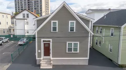 7 Pequot St, Providence, RI 02903