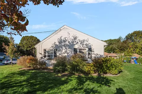 Exterior - 16 Pasadena Ct, Warwick, RI 02888 photo 8 of 8
