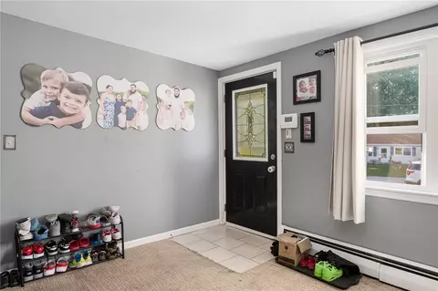 Entry Way - 16 Pasadena Ct, Warwick, RI 02888 photo 1 of 5
