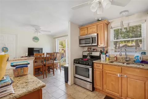 Kitchen - 16 Pasadena Ct, Warwick, RI 02888 photo 3 of 4