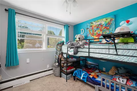 Bedroom - 16 Pasadena Ct, Warwick, RI 02888 photo 1 of 6