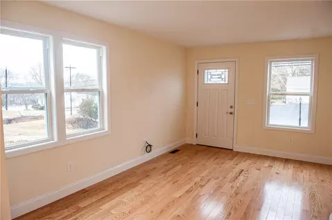 Living - 29 John St, Westerly, RI 02891 photo 3 of 4