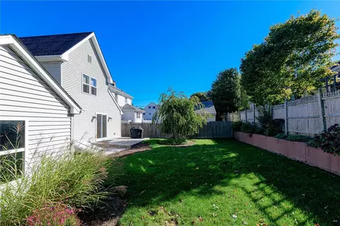 Exterior - 29 John St, Westerly, RI 02891 photo 8 of 10