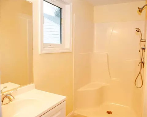 Bath - 29 John St, Westerly, RI 02891 photo 1 of 4