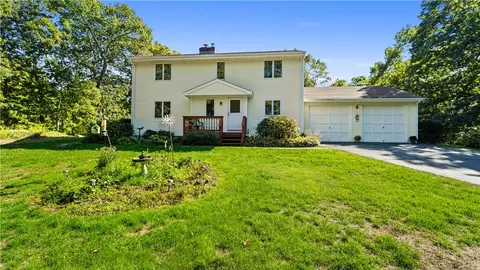 2 Covey Ct, Charlestown, RI 02813