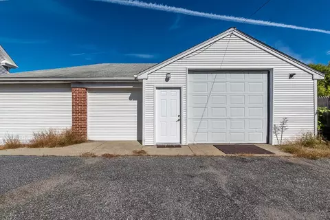 580 Central Ave, Pawtucket, RI 02861 photo 4