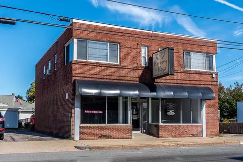 580 Central Ave, Pawtucket, RI 02861
