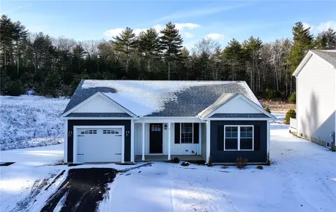 2 Pine Way Blvd, Coventry, RI 02816