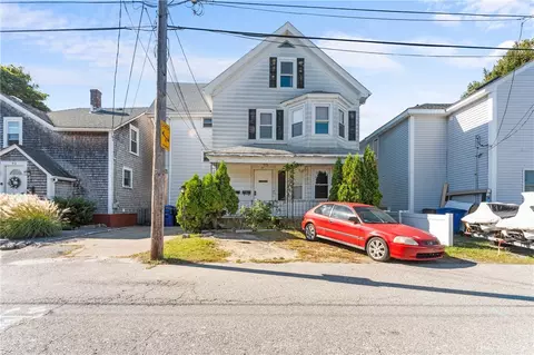 87 Bluff St, Riverside, RI 02915