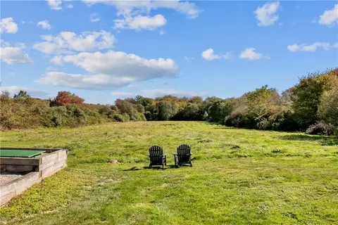 Exterior - 180 W Main Rd, Little Compton, RI 02837 photo 10 of 14
