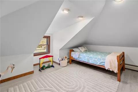 Bedroom - 180 W Main Rd, Little Compton, RI 02837 photo 8 of 8