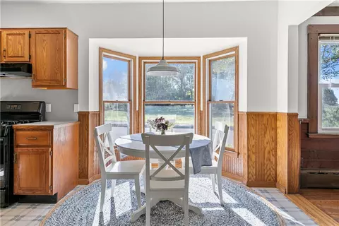 Dining - 180 W Main Rd, Little Compton, RI 02837 photo 2 of 3