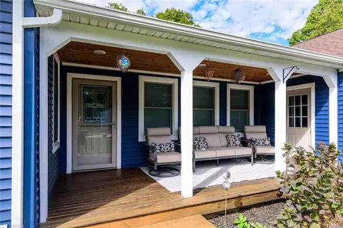45 Elizabeth Cooper Dr, Charlestown, RI 02813