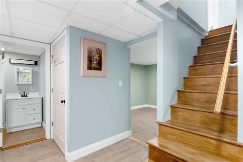 Entry Way - 346 Post Rd, Westerly, RI 02891 photo 3 of 3
