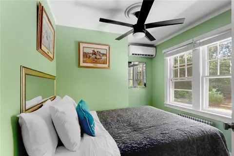 Bedroom - 346 Post Rd, Westerly, RI 02891 photo 2 of 2