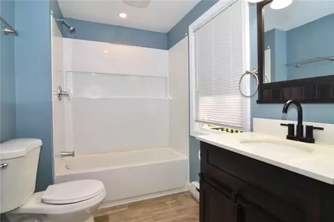 Bath - 105 S Killingly Rd, Foster, RI 02825 photo 1 of 2