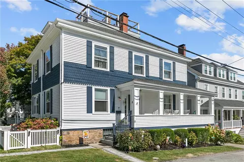 Exterior - 8 Champlin St, Newport, RI 02840 photo 1 of 6