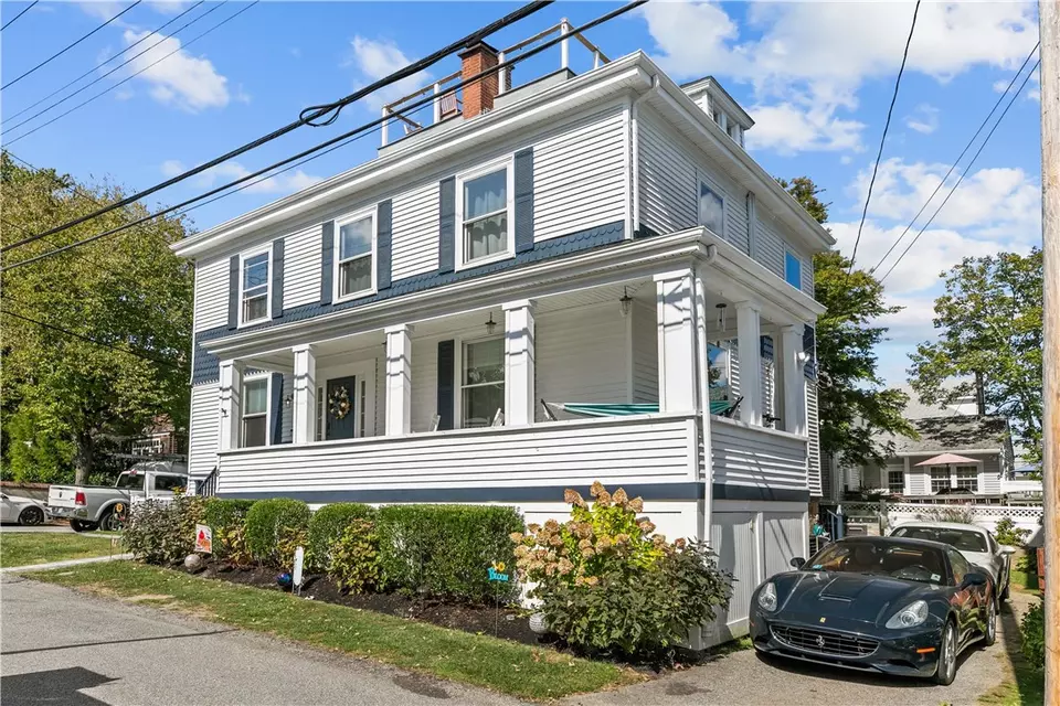 Exterior - 8 Champlin St, Newport, RI 02840 photo 6 of 6