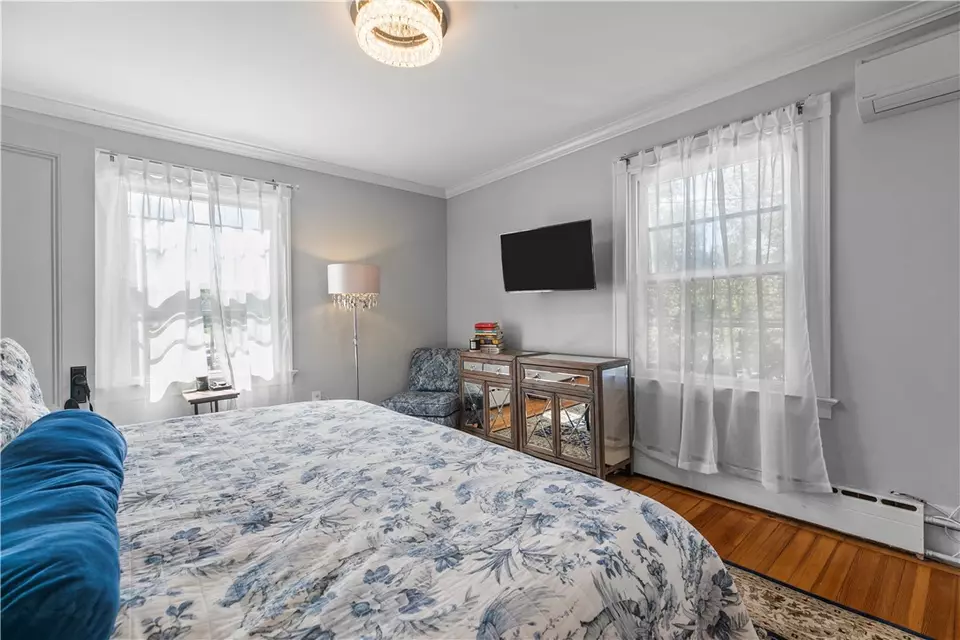 Bedroom - 8 Champlin St, Newport, RI 02840 photo 3 of 8
