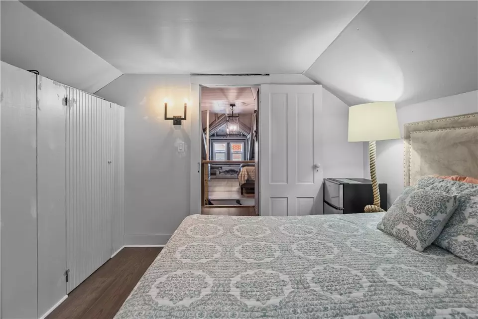 Bedroom - 8 Champlin St, Newport, RI 02840 photo 7 of 8