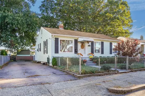 21 Polo St, Pawtucket, RI 02860