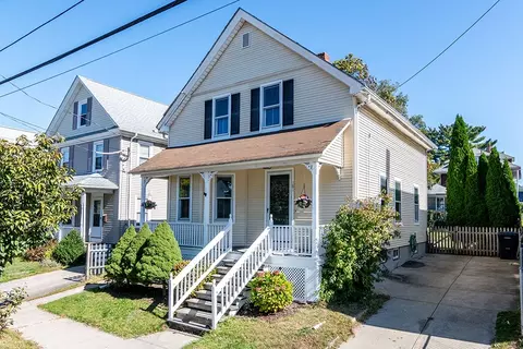 181 Summit St, East Providence, RI 02914