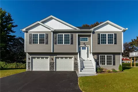 7 June Ct, West Warwick, RI 02816