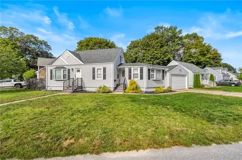 139 Yucatan Dr, Warwick, RI 02889