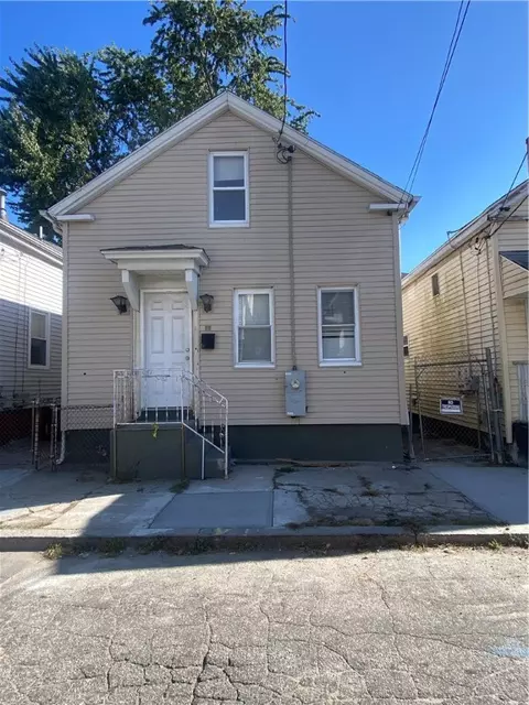 104 Miner St, Providence, RI 02905