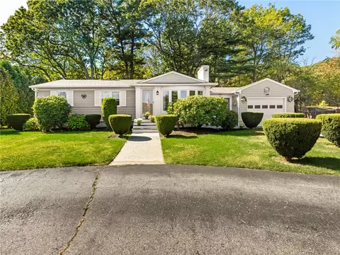 784 Greenville Ave, Johnston, RI 02919