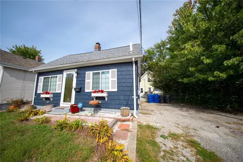 5 Mary St, Pawtucket, RI 02860