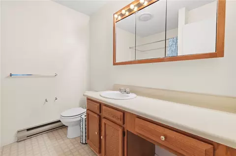 Bath - 200 Post Rd #603, Warwick, RI 02888 photo 1 of 2