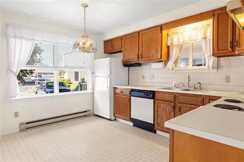 Kitchen - 200 Post Rd #603, Warwick, RI 02888 photo 1 of 6