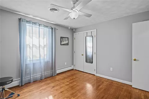 Bedroom - 68 Everett St, Warren, RI 02885 photo 2 of 4