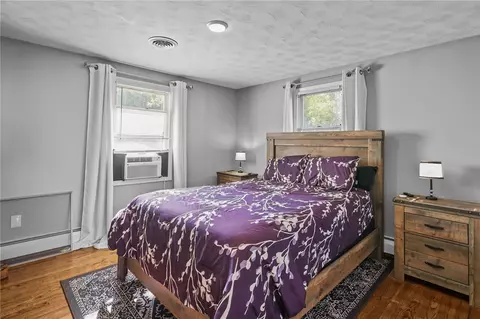 Bedroom - 68 Everett St, Warren, RI 02885 photo 1 of 4
