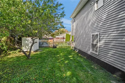 Exterior - 68 Everett St, Warren, RI 02885 photo 6 of 7
