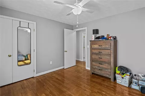 Bedroom - 68 Everett St, Warren, RI 02885 photo 3 of 4