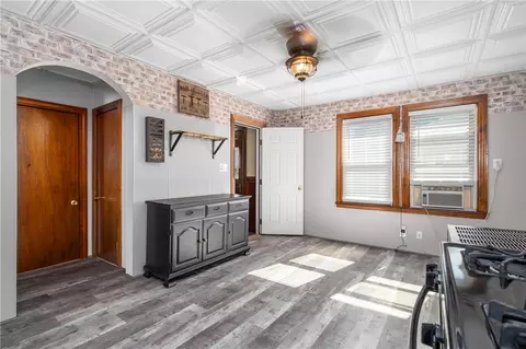 Entry Way - 321 Dulude Ave, Woonsocket, RI 02895 photo 4 of 6